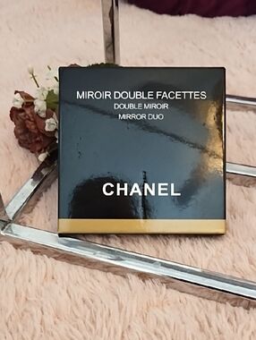 CHANEL Black and Gold Double Facettes Mirror Duo